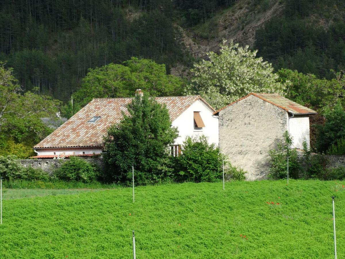 La Roulotte Villa Châtillon-en-Diois Екстериор снимка