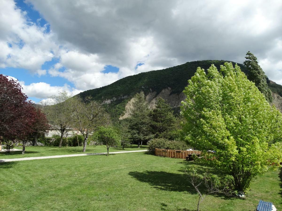 La Roulotte Villa Châtillon-en-Diois Екстериор снимка